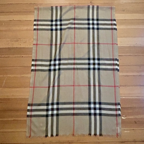 Burberry Giant Check Wool Silk Scarf. - Picture 10 of 16